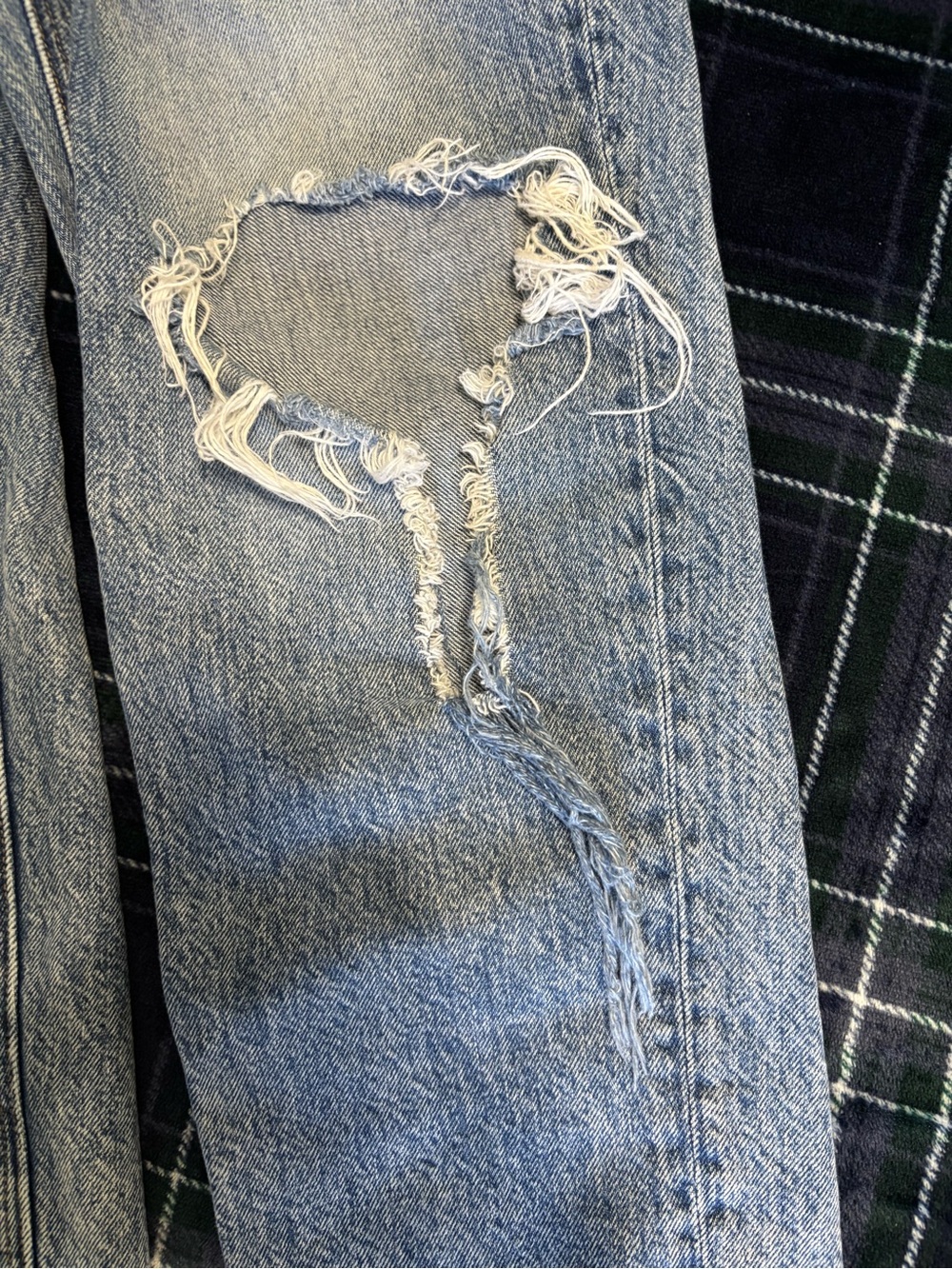 American Eagle curvy mom blue jeans with distressed details. Size 2. - Picture 8 of 8